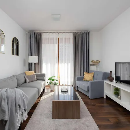 Rodzinny Dla 6 Osob Na Mokotowie By Renters * Warsaw
