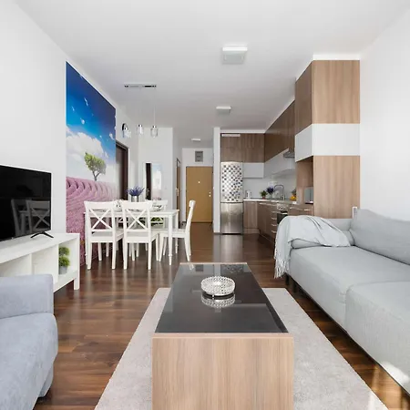 Apartment Rodzinny Dla 6 Osob Z Parkingiem Mokotow By Renters